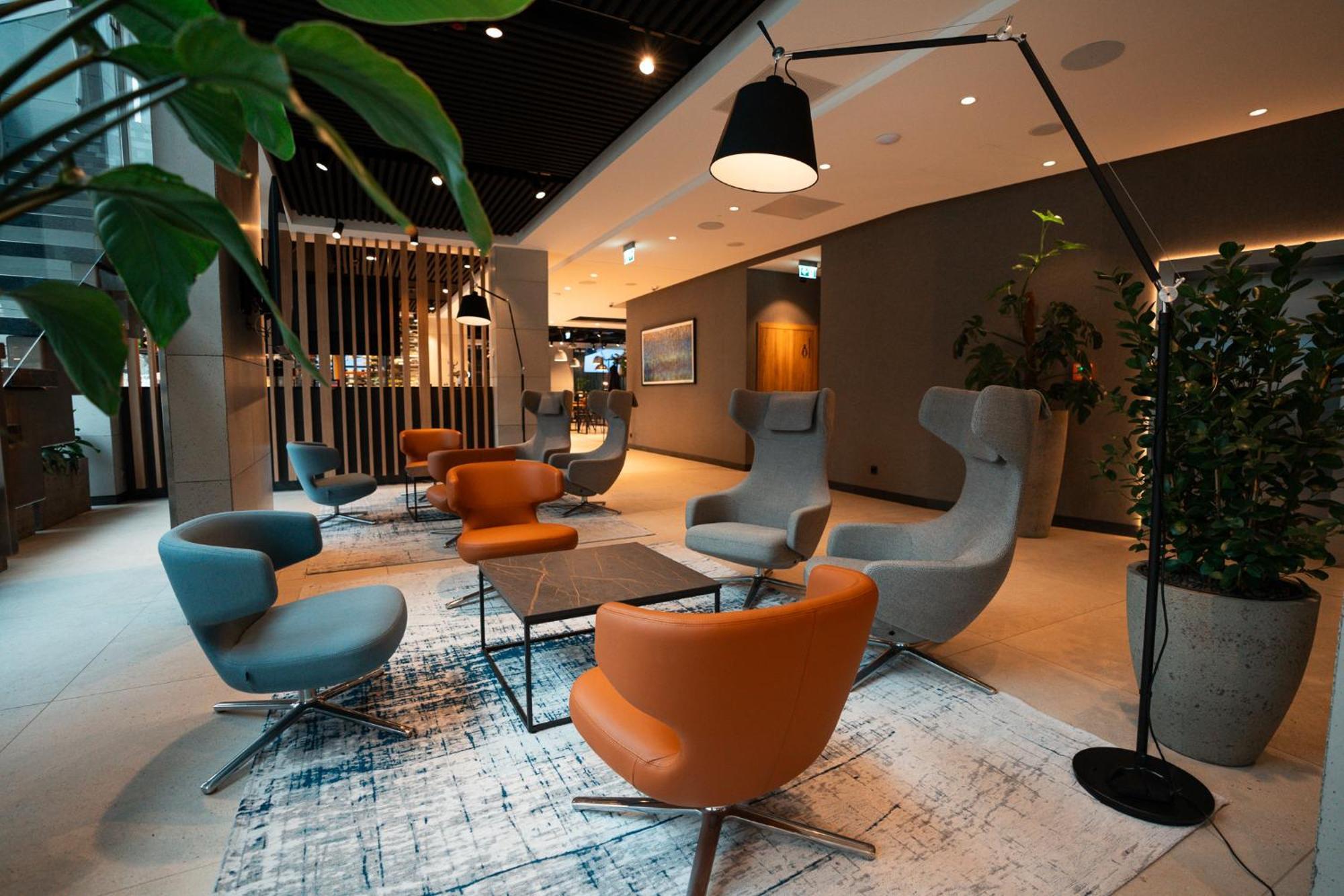 Q Hotel Plus Wroclaw — Photos 1